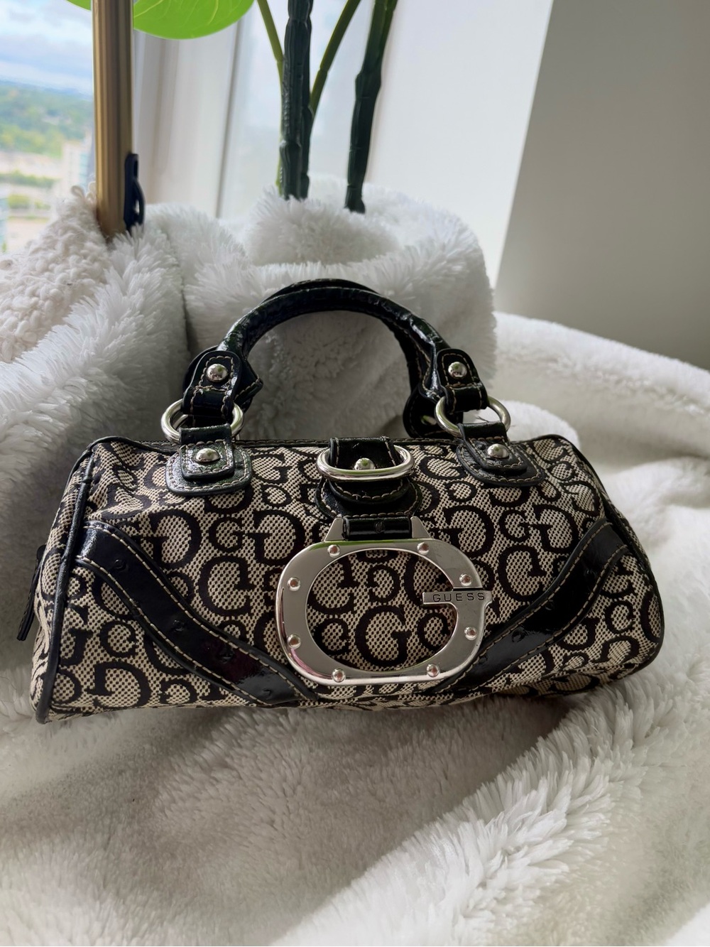 RARE Vintage Y2K GUESS Gloss Mini Monogram Bowler Bag Ostrich McBling - Picture 11 of 13